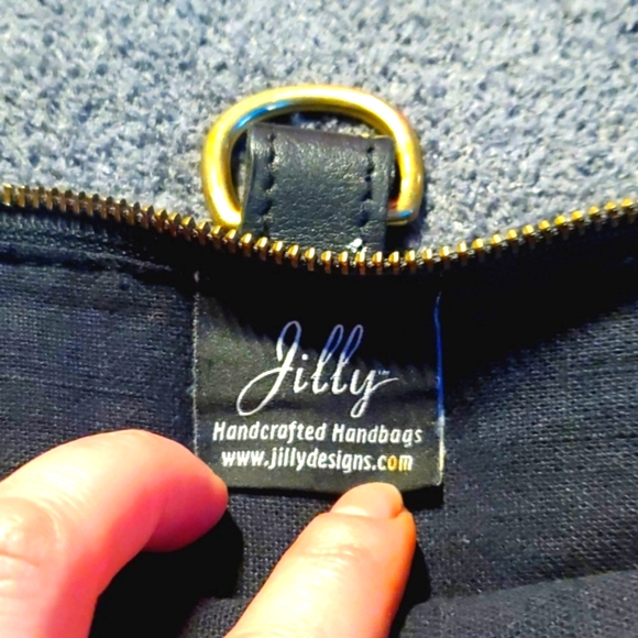 CUSTOM HAND-MADE LEATHER BAG! (Multi-wear) - Picture 13 of 15